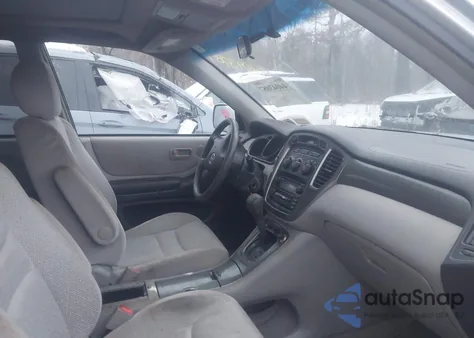 2002 Toyota Highlander V6 from USA, damaged, VIN JTEHF21A720061851